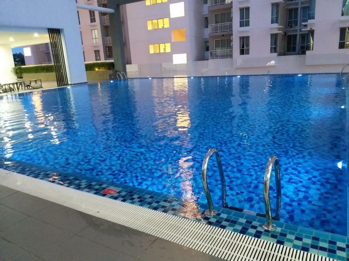 Aliff Avenue 2 Bedroom Homestay Johor Bahru Esterno foto